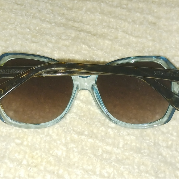 Von Zipper Sunglasses (WORN ONCE) - Picture 5 of 15